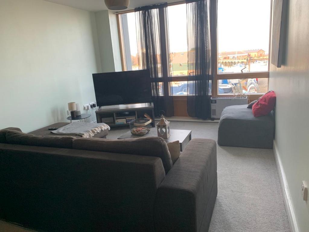 Stunning Marina Apartment Gosport Portsmouth Eksteriør billede