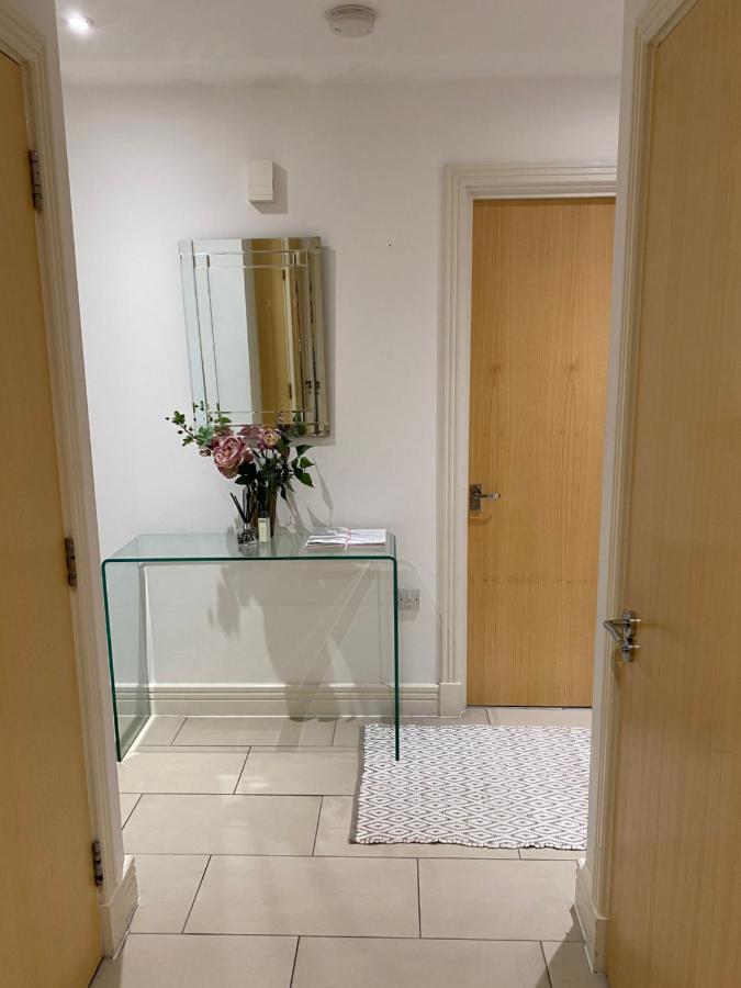 Stunning Marina Apartment Gosport Portsmouth Eksteriør billede