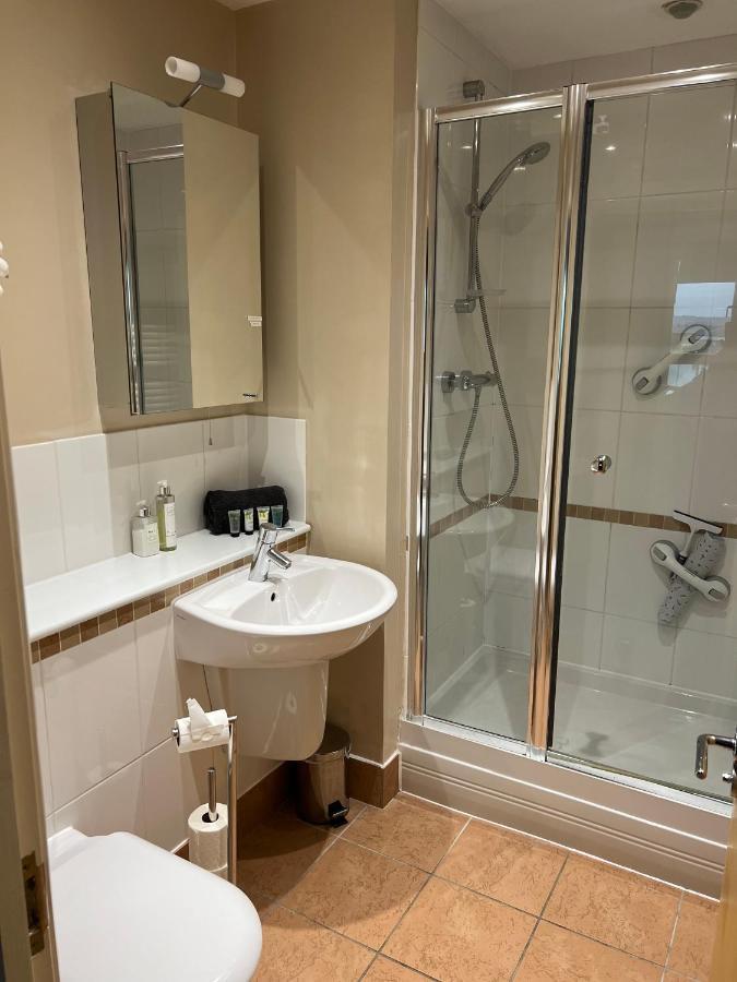 Stunning Marina Apartment Gosport Portsmouth Eksteriør billede